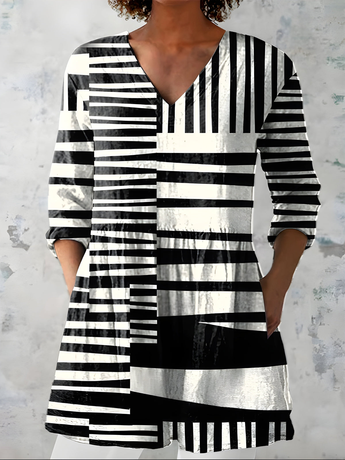 Gwendolyn | Black & White Stripe Long Blouse
